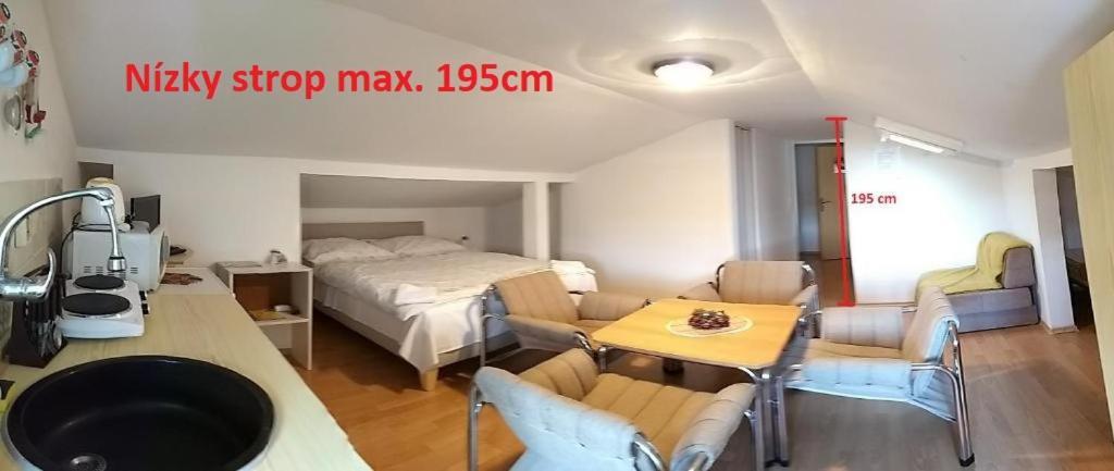 Ubytovanie V Sukromi Liptovský Ján Exteriör bild